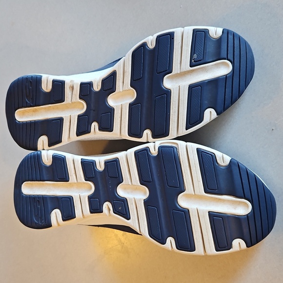 Skechers Archfit Air Cooled Blue Slip On Shoes - Picture 10 of 15